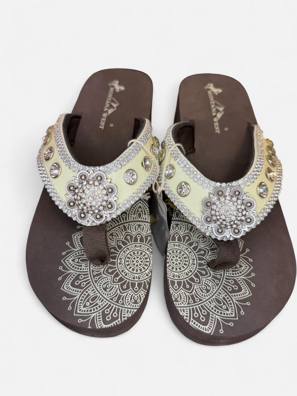 NWT Montana West Cream and Brown Jeweled Thong Wedge Sandals